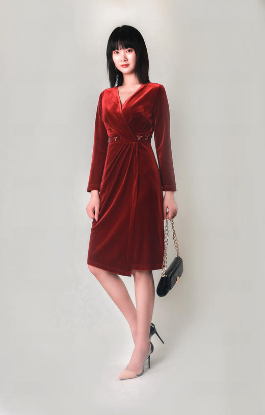 V领腰部钉珠中长袖连衣裙 商品图2