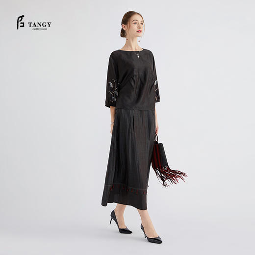 TANGY Collection/天意2020秋季新品茛绸绣花女士单上衣 商品图2