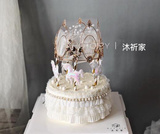 蕾丝旋转木马蛋糕 商品图1