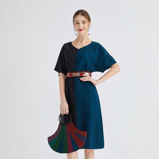 TANGY Collection/天意2020秋季新品兰茛拼色女士连衣裙 商品图1