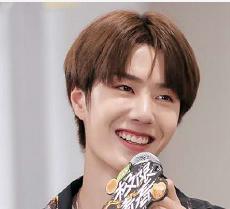 哇唧唧哇请问请问请问 商品图0