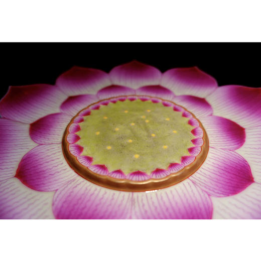 手绘珐琅彩莲花盘 商品图4