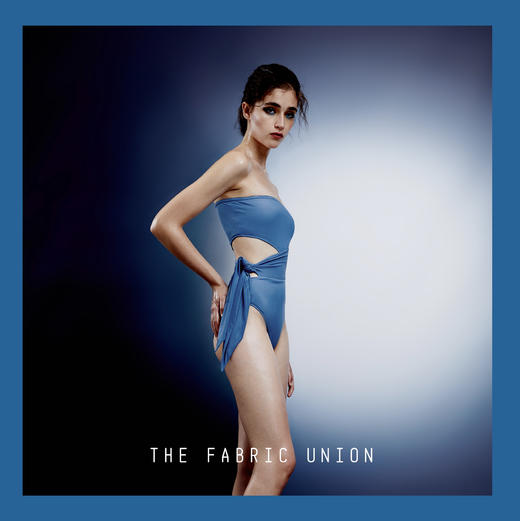 THE FABRIC UNION「高贵的野蛮人」系列服装 套装：度假裹胸连体泳⾐+印花披肩沙滩⼱ 现货 商品图2