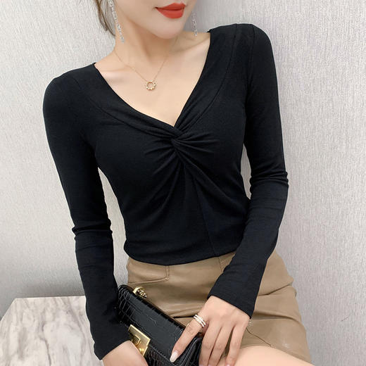 MZ-MZ5988薄款紧身针织春秋女性感交叉V领修身长袖打底衫ZXH 商品图3