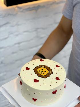 手绘狮子宝宝生日奶油蛋糕