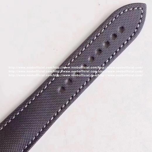 N厂宝铂五十噚 据说是所有潜水表的鼻祖。 说到潜水表大家的第一反应可能想到的是水鬼，其实不然，早在1952年宝珀就推出 商品图9