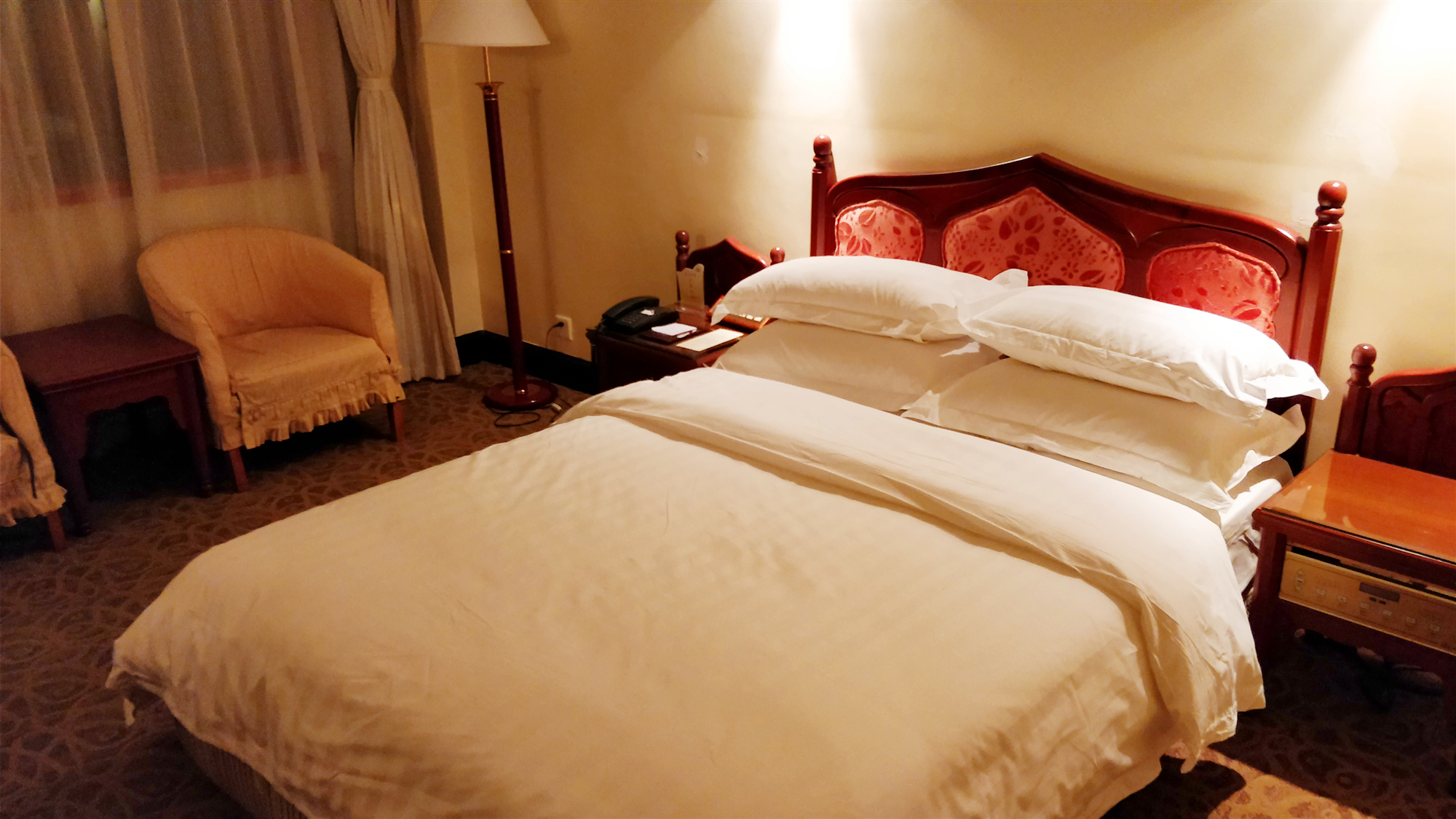 金山宾馆舒适三人套房双早优惠价