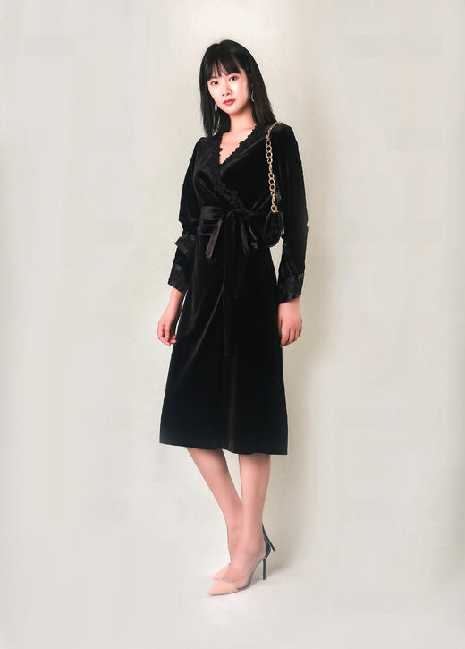 贴花装饰领斜抄连衣裙 商品图2