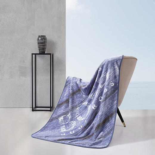 HBMT-022 HUGO BOSS LOGO条纹毯（钴蓝） 商品图0