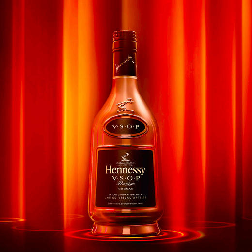 【Hennessy】轩尼诗VSOP700ml UVA特别版礼盒 干邑白兰地法国进口洋酒 商品图1