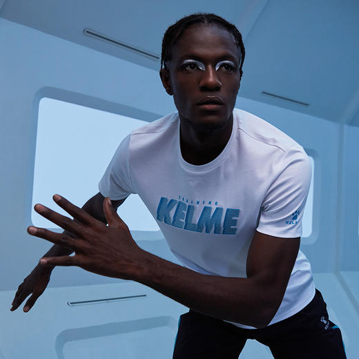 卡尔美夏季新款运动综合训练棉质T恤亲肤上衣男休闲短袖 商品图3