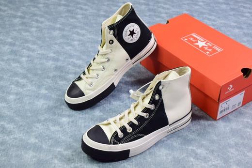 全新拼接设计 精致手工硫化组合，正确发售版本，硅蓝PU中底制双拼补丁，头层皮和帆布解构重组效果，匡威Converse Restructured Chuck 1970 High“White” 商品图2