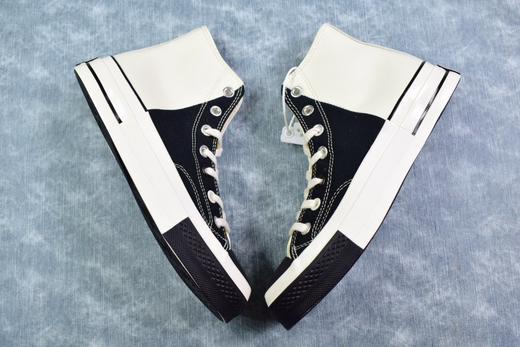 全新拼接设计 精致手工硫化组合，正确发售版本，硅蓝PU中底制双拼补丁，头层皮和帆布解构重组效果，匡威Converse Restructured Chuck 1970 High“White” 商品图3