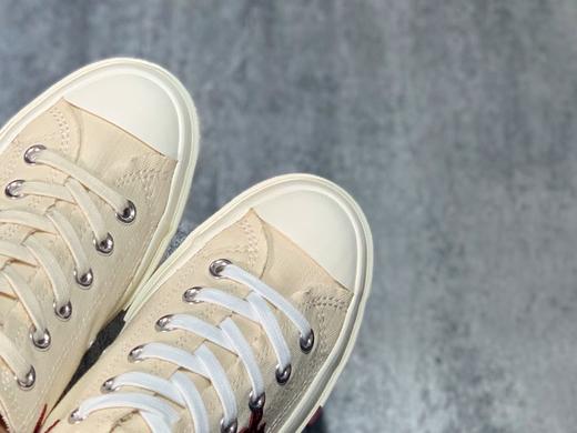 夏日冰爽 可口可乐‼️ Kith 主理人 Ronnie Fieg 曝光 Kith x Coca-Cola x Converse Chuck 70 Low 依旧是熟悉的配方 依旧是三方联名！ 商品图3