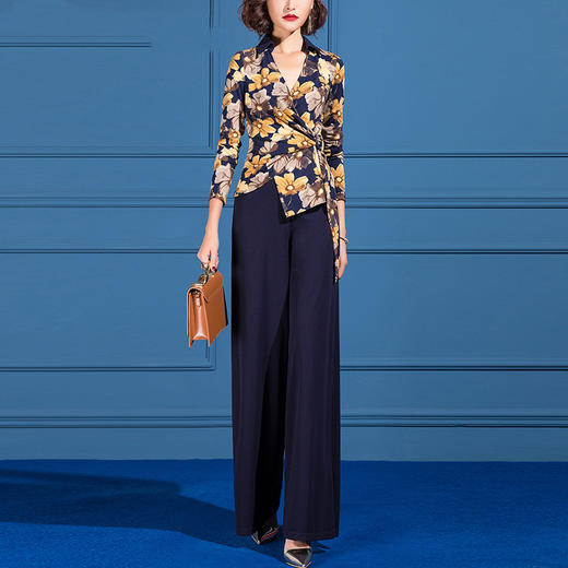 SSGS-F633新款名媛女神范花色针织上衣阔腿裤套装两件套 商品图0