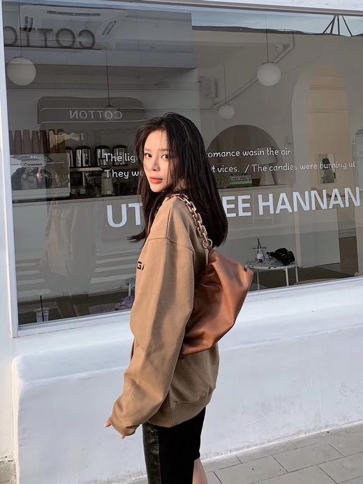 点此购买 巴黎世家男女卡其色麦穗皇冠连帽卫衣 曾154641 商品图8