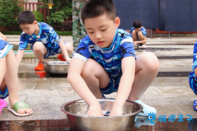 蒋雨宸小朋友闪耀时刻| 这是我第一次离开家独立生活，路上想像军营的美好生活