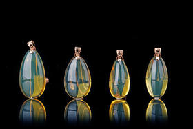 水滴·墨西哥蓝珀18K玫瑰金随形吊坠