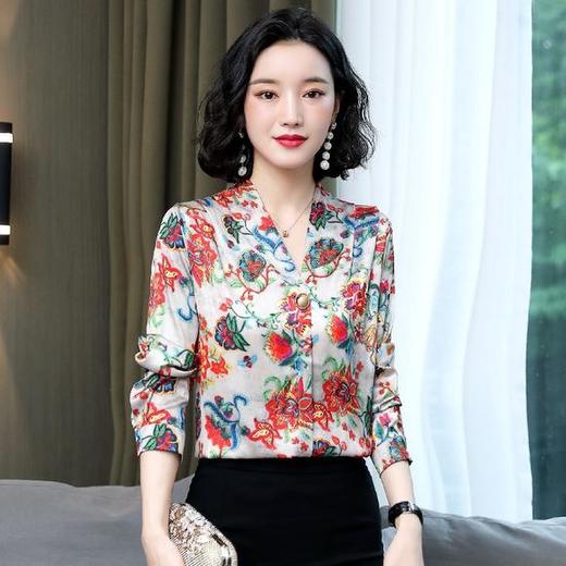 YH-4.a00-791935新款气质V领百搭绸缎小衫 商品图2