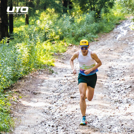 UTO悠途印花款运动背心 马拉松魅力款 速干透气舒适短袖 商品图6