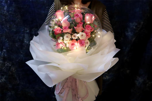 守望挚爱----高档波波球19支玫瑰花束三选一 商品图1