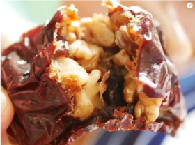 上新/ 堪比鸡蛋的和田大枣加特级核桃，这款神仙零食你还不知道？