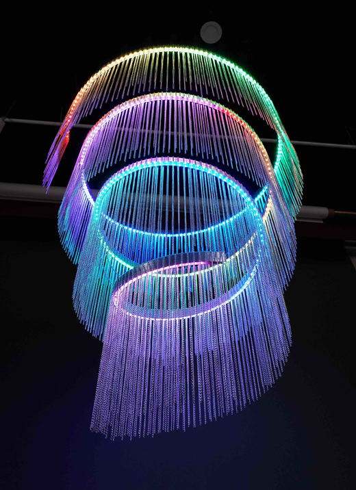 七彩螺旋流苏灯