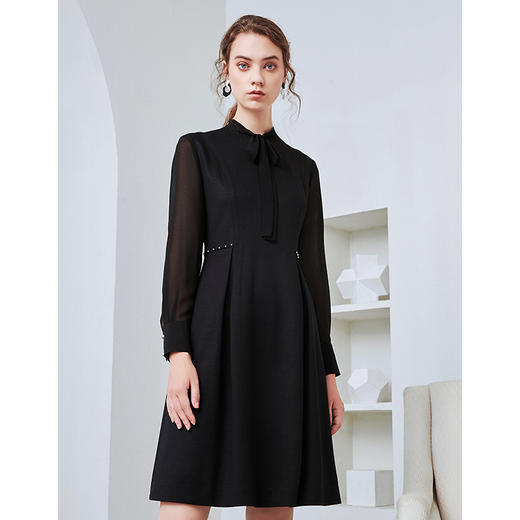 EITIE爱特爱秋季新款时尚通勤洋气系带收腰显瘦百搭连衣裙女D20075136 商品图4