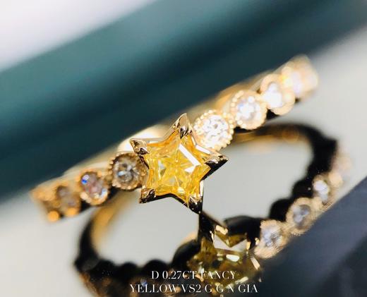 「星系」0.27克拉Fancy yellow黄钻戒指 商品图1