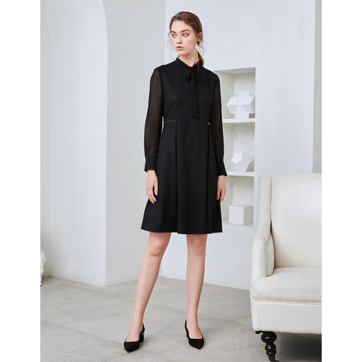 EITIE爱特爱秋季新款时尚通勤洋气系带收腰显瘦百搭连衣裙女D20075136 商品图1