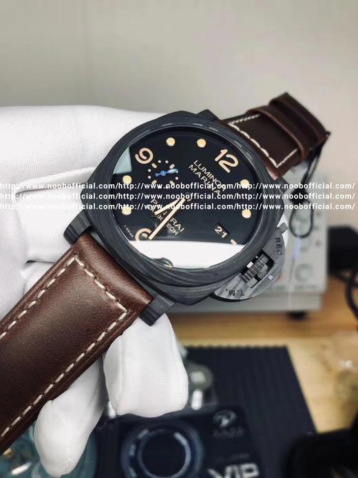 VS。PAM661 有情怀又有灵魂。全新“碳纤维”7层碳纤维薄片➕高科技聚合物PEEK高压压缩表壳，天生带着军表血统，让人过目不忘！ 商品图3