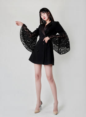 袖口拼接蕾丝个性西服
