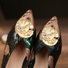 XY-D58-7新款民族风印花尖头粗跟金色花朵真皮大码单鞋 商品缩略图3