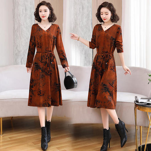 KY-YYG82588优雅时尚洋气显瘦印花连衣裙 商品图0