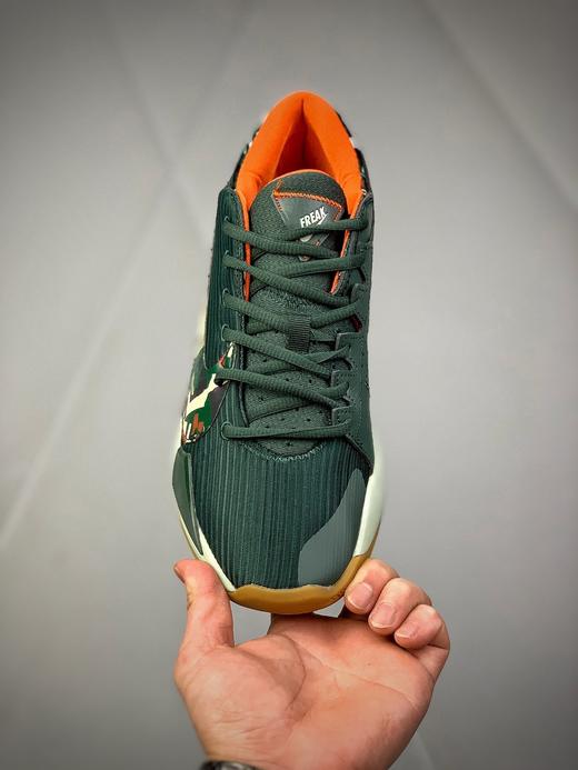 耐克 字母哥二代 货号：DA9853-300 尺码：40 40.5 41 42 42.5 43 44 44.5 45 46 商品图1