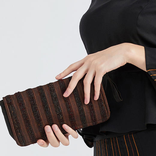 TANGY Collection /天意色织提花莨手拿包 商品图1