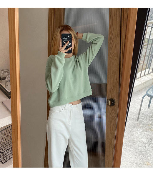 老米优品 / A妹穿的！棉花糖触感的卫衣~~短款奶油色系卫衣~超显腿长哟！7个色哦！T200822A 商品图1