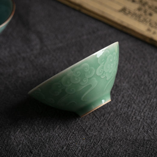 尚唐丨龙泉青瓷 云漫斗笠对杯 70ml   商品图1