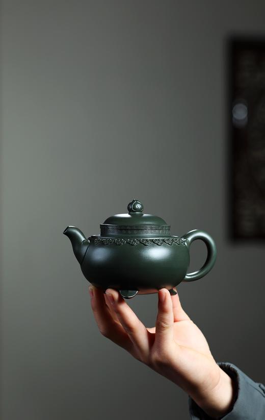 【云肩如意】泥料：墨绿泥 容量：360cc 作者：蒋惠娟（国高工） 商品图1