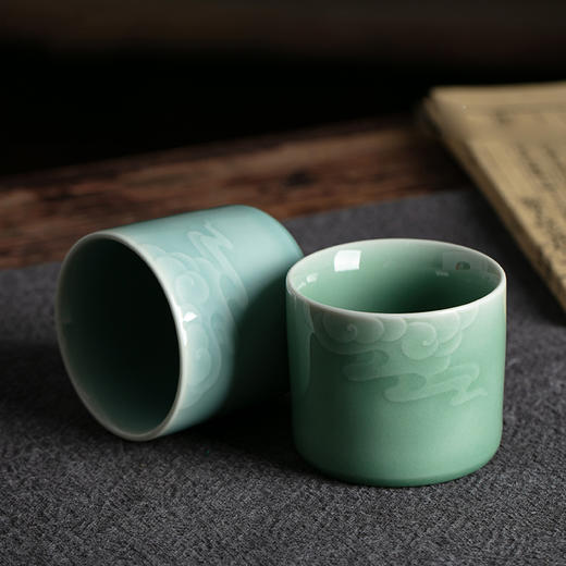 尚唐丨龙泉青瓷 云端对杯 70ml   商品图1