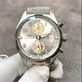 ZF万guo 喷火战机Spitfire Chronograph系列， 尺寸 43×15mm，男士腕表，精钢表带，密底手表，自动机械机芯