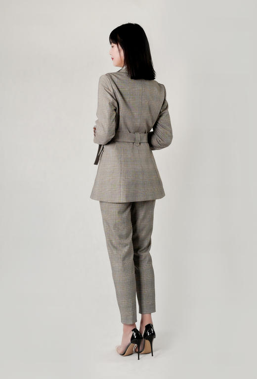 双排扣毛边袖西服套装 商品图5