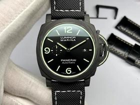 VS2020新品:PAM1118 VS沛 纳海 42MM碳纤维 正在火爆预售中！（预售期间赠送表带一副）致敬经典传奇夜光，全新夜光设计，颠覆传统，传承经典！不拘一格的创新突破，为独具个性的你而来！