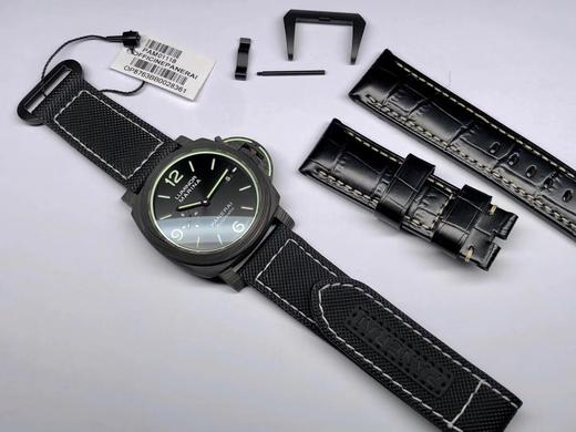 VS2020新品:PAM1118 VS沛 纳海 42MM碳纤维 正在火爆预售中！（预售期间赠送表带一副）致敬经典传奇夜光，全新夜光设计，颠覆传统，传承经典！不拘一格的创新突破，为独具个性的你而来！ 商品图8