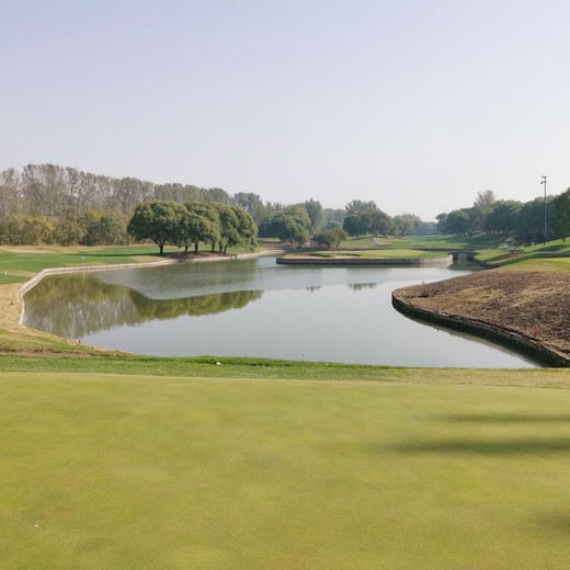 河北涿州东京都高尔夫俱乐部hebei zhuozhou dongjingdu golf club