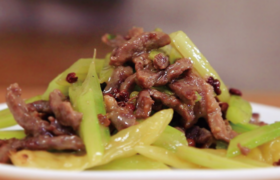 鲜香嫩滑的经典小炒，你一定要尝尝哦！ 