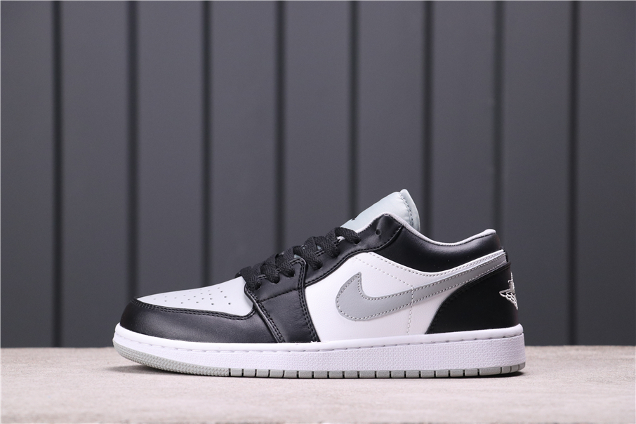 乔丹/Air Jordan aj1 AJ1 乔丹1代 乔1 乔1低帮系列 Air Jordan 1 Low “Light Smoke Grey” 货号：553558-039 乔1低帮灰黑脚趾