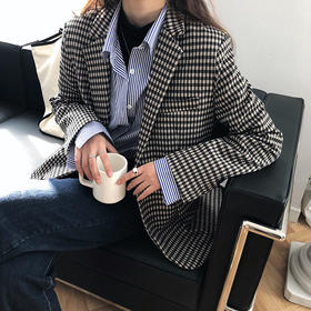 【自带高贵气质】复古格纹西服外套 穿上立马彰显干练气质 遮肉显瘦 V字西装领显得颈部格外修长