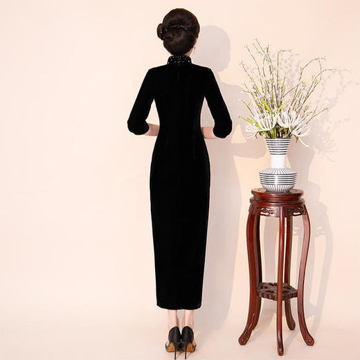 QQ-808新款金丝绒黑色亮片长款改良旗袍 商品图2