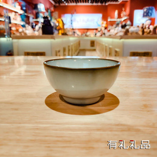 南宋官窑主人杯 官 茶杯单杯手工茶杯陶瓷品茗杯开片铁胎 主人盏 精品茶盏 茶道 商品图4